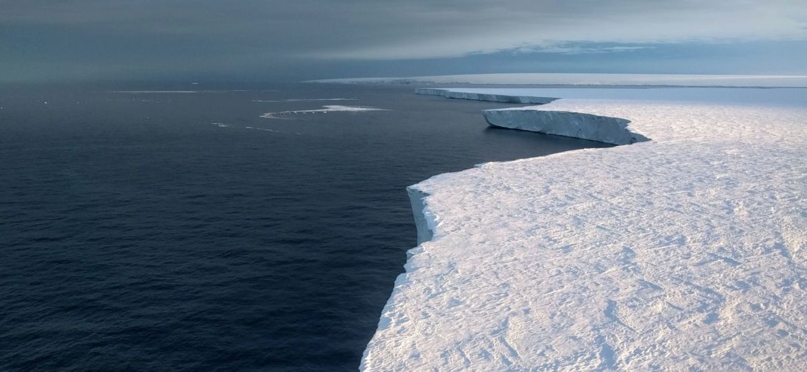 Getz-ice-shelf-Credit_Pierre-Dutrieux
