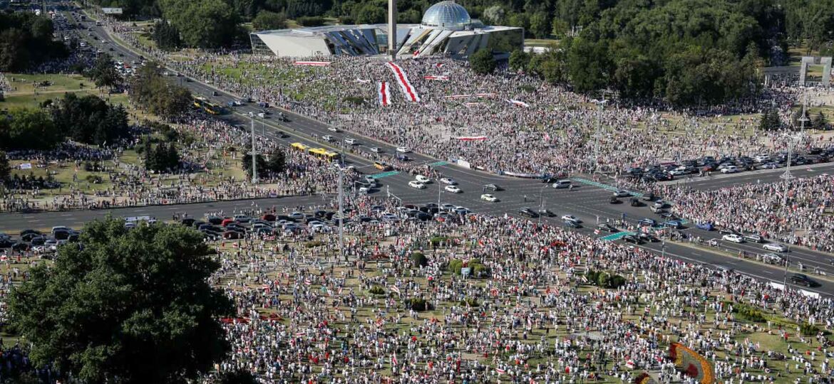 belarus-protest-aerial-ap-img