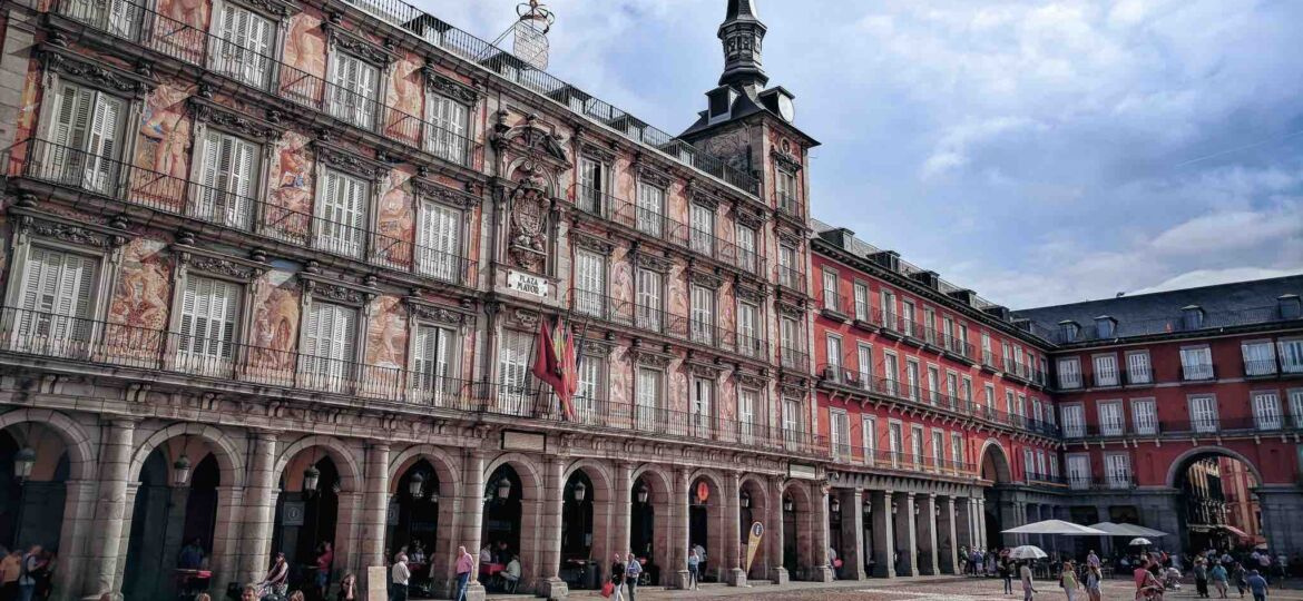 Madrid_photo_plaza_mayor_spain2