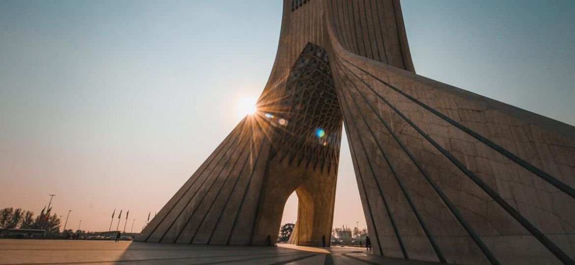 alireza-heydarifard-zKlFiUcqdZQ-unsplash_1200x800