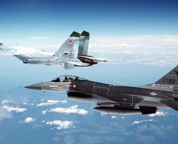 Su-27-F-16-1280x720