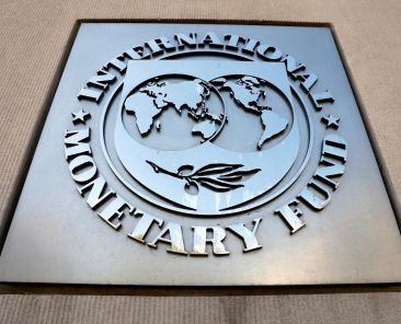 2022-04-22T145358Z_396789915_RC2DST9GRP15_RTRMADP_3_IMF-WORLDBANK-RUSSIA