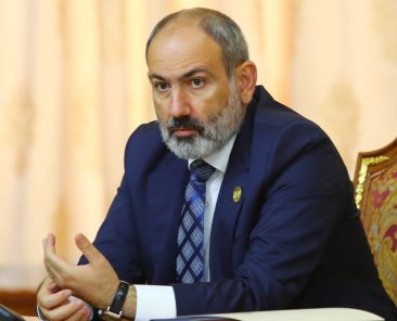 FILE PHOTO: Armenian Prime Minister Nikol Pashinyan attends a meeting of the Collective Security Council of the Collective Security Treaty Organization (CSTO) in Dushanbe, Tajikistan September 16, 2021. REUTERS/Didor Sadulloev