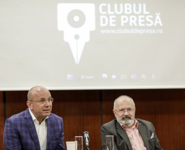 club-roman-de-presa-cozmin-gusa-sorin-rosca-stanescu_1200x800