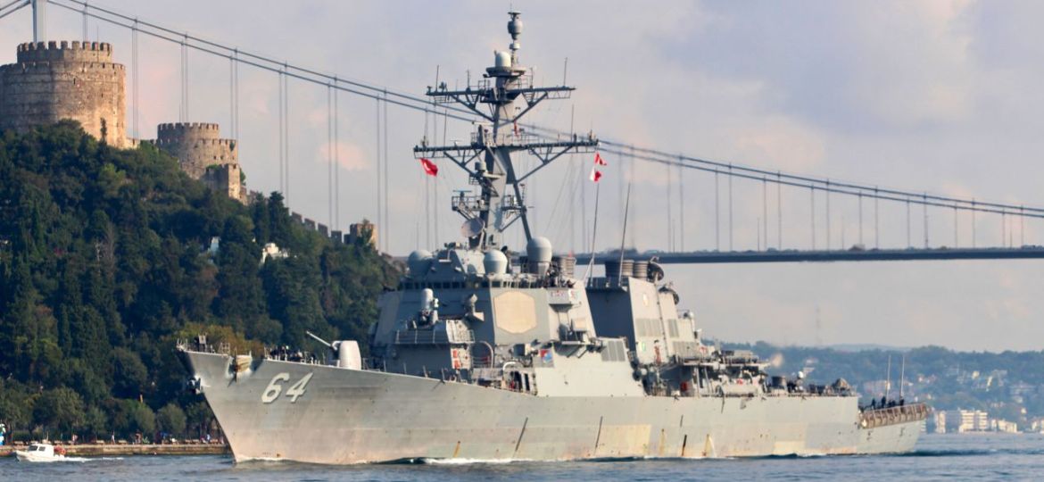 231019142331-navy-destroyer-uss-carney-2018