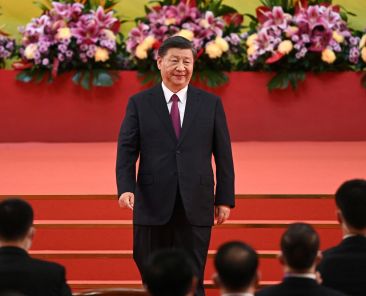 FILE PHOTO: China's President Xi Jinping leaves the podium following his speech after a ceremony to inaugurate the city's new leader and government in Hong Kong, China, July 1, 2022, on the 25th anniversary of the city's handover from Britain to China. Selim Chtayti/Pool via REUTERS