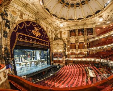 1280px-London_Coliseum_Auditorium_2018-09-23_8