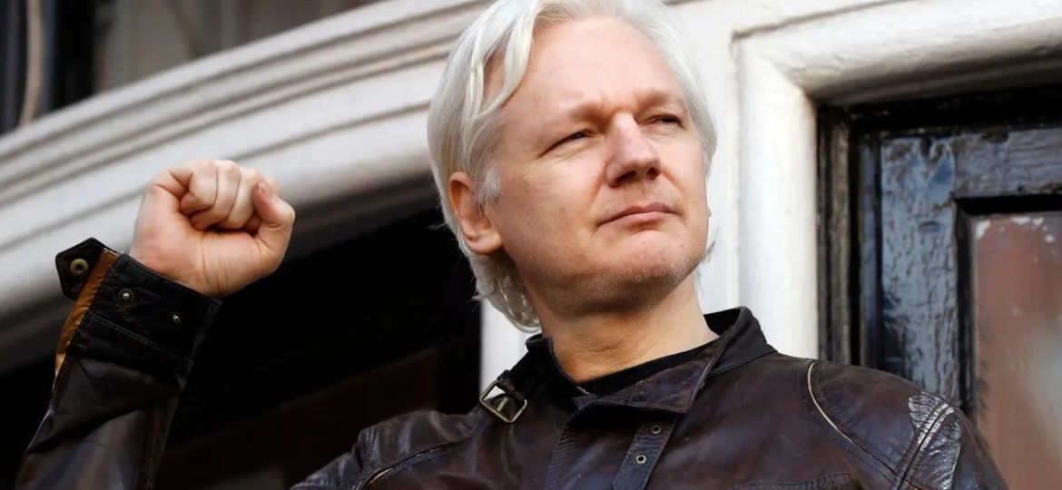 JULIAN-ASSANGE-ezgif.com-webp-to-jpg-converter