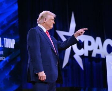 250222-trump-cpac-wm-1156a-4e9321-ezgif.com-webp-to-jpg-converter