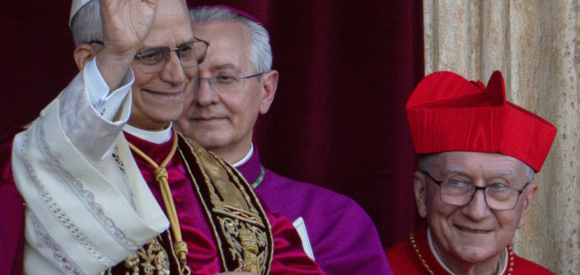 1746752644_‘Leone-Vatican-crowds-hail-Leo-XIV-as-new-pope-of-1140x855
