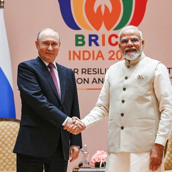 3197292a-putin-meets-modi-in-new-delhi-ahead-of-brics-summit