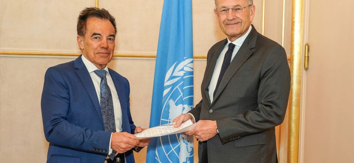 1752770256.f8df5f9e68c9eee356d1d408250c41dc.jpg(1)
